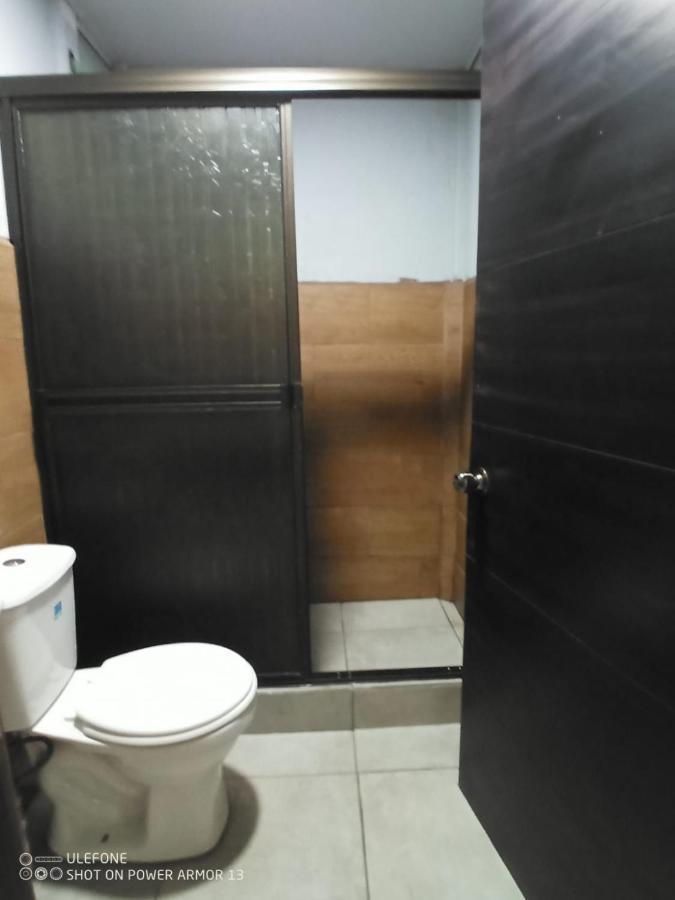 Hogar Tico-Estadounidense Cerca De Aeropuerto Alajuela Eksteriør bilde
