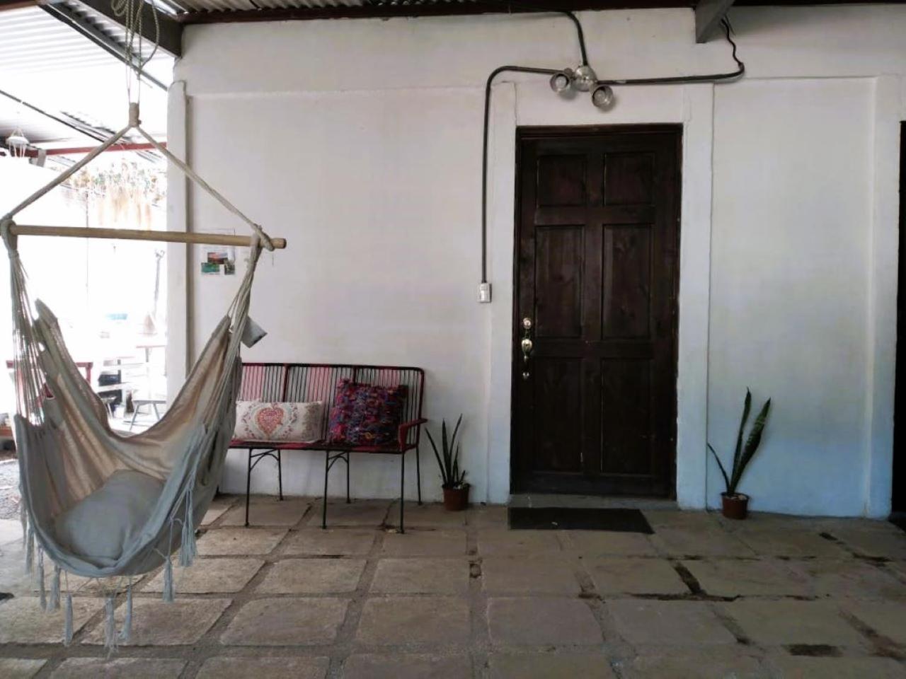 Hogar Tico-Estadounidense Cerca De Aeropuerto Alajuela Eksteriør bilde