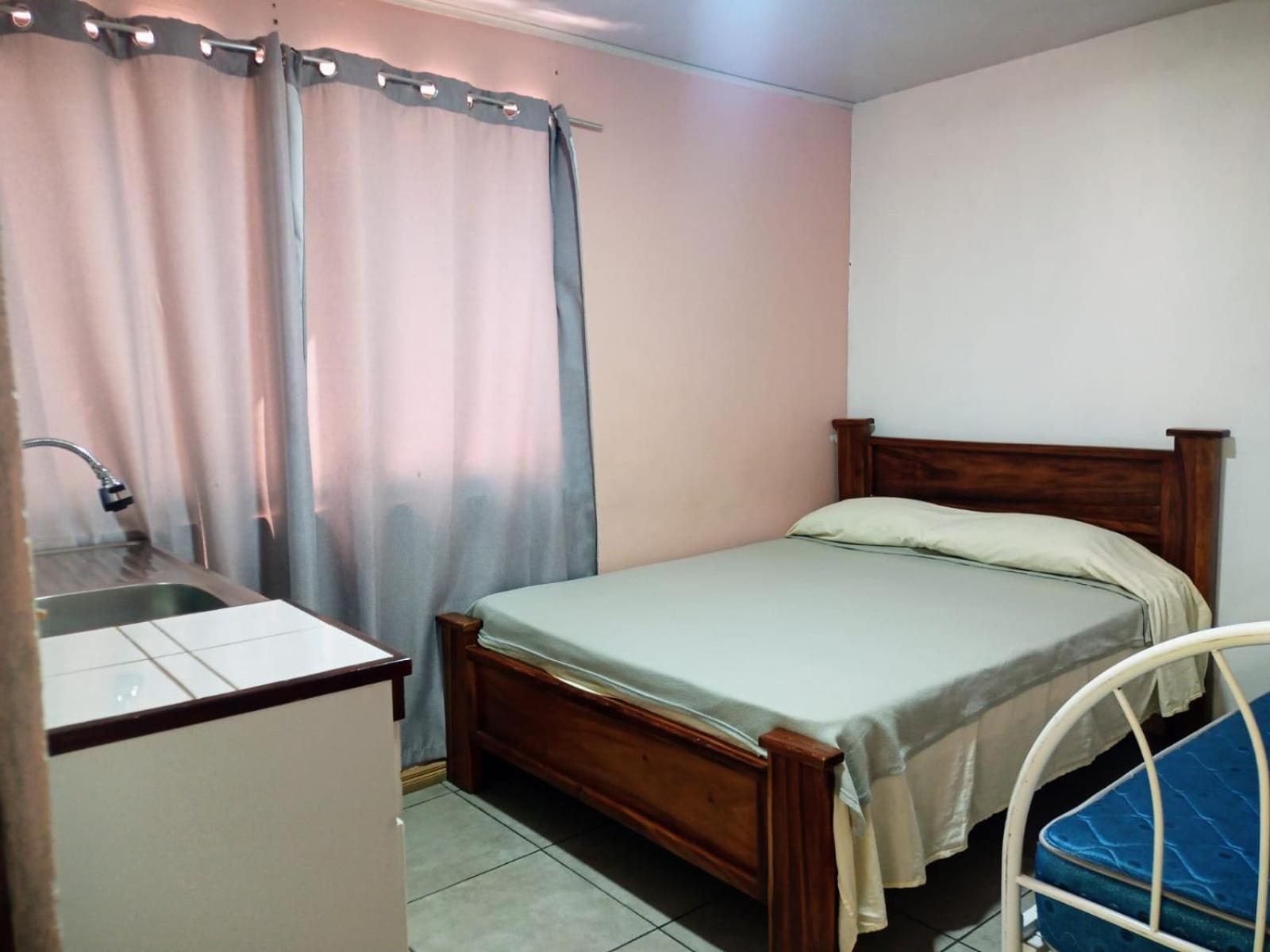 Hogar Tico-Estadounidense Cerca De Aeropuerto Alajuela Eksteriør bilde